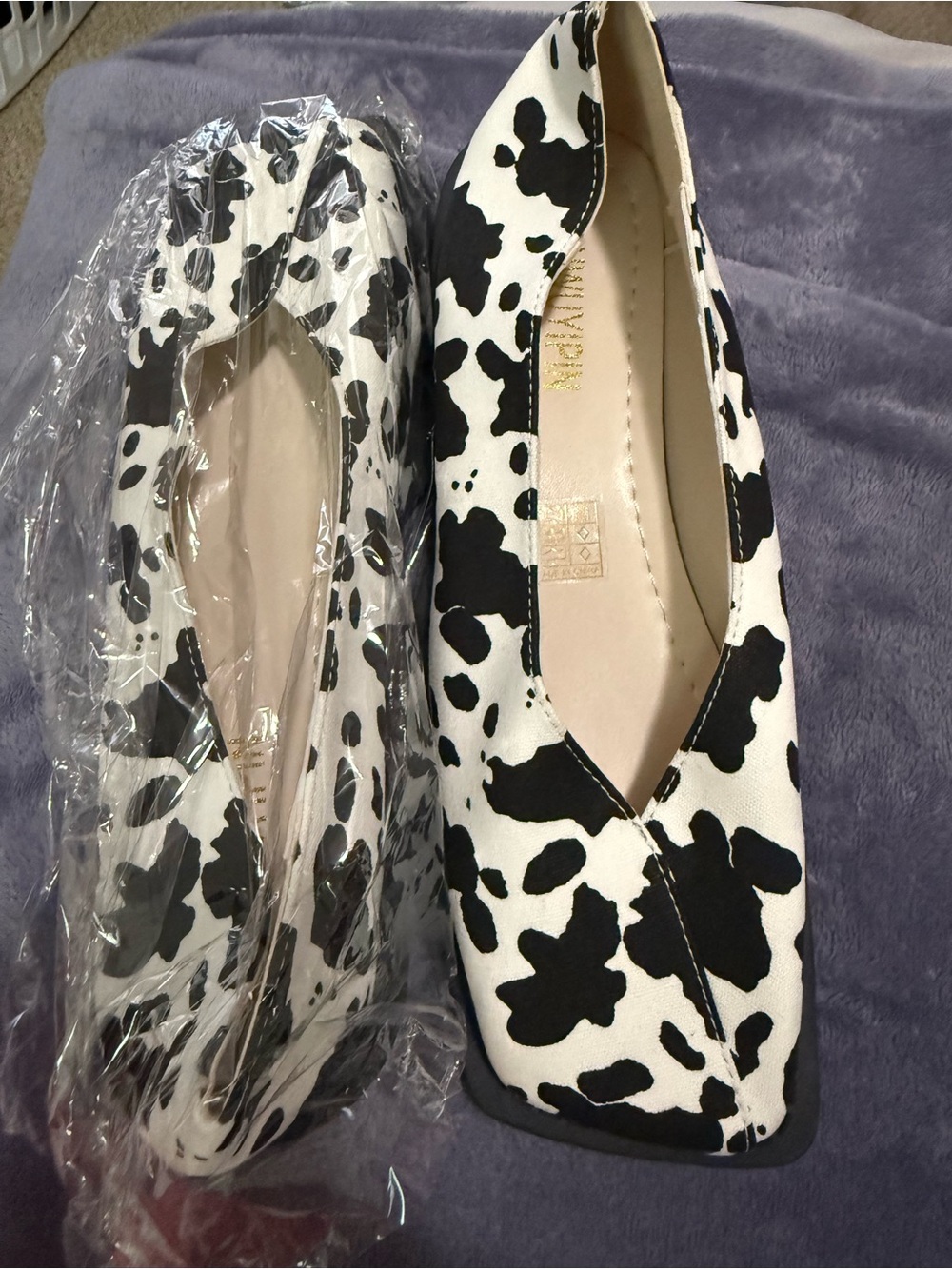 SHEIN Black and White Cow Print Pointed Ballet Flats